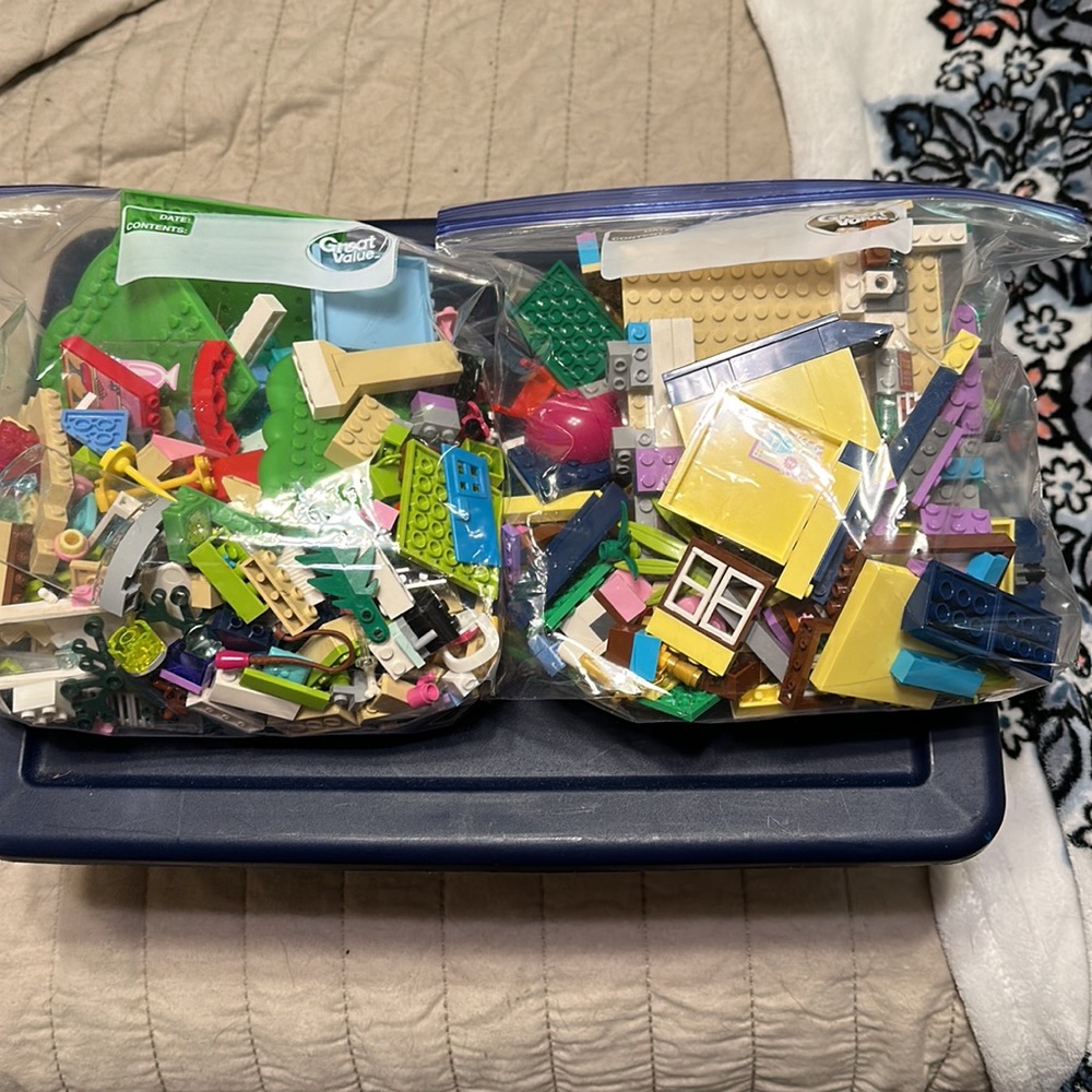 2lbs 15.6 ounces Lego Friends mix and match